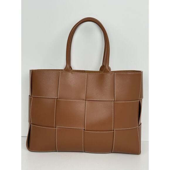 Bottega Veneta Nappa Maxi Intrecciato Men’s Arco Tote in Wood - Picture 2 of 16